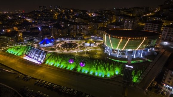 Neşet Ertaş Sanat ve Gösteri Merkezi